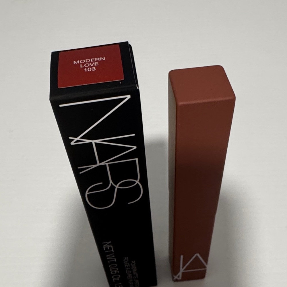 NARS Powermatte Lipstick - Picture 5 of 6